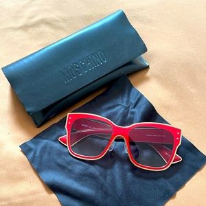 Red moschino sunglasses